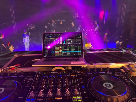 DJ Sound system on rent in Noida and Greater Noida